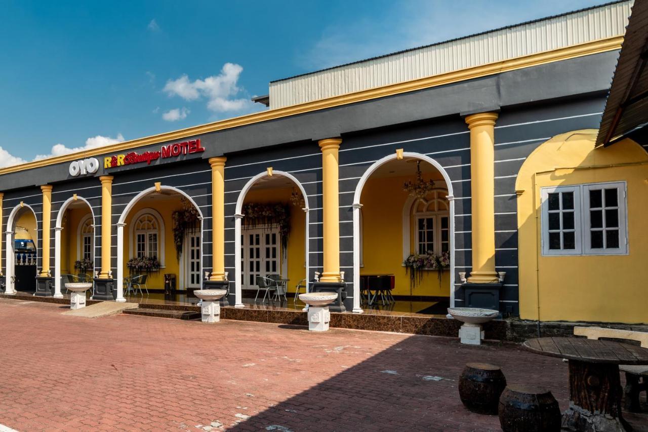 Oyo 1228 R & R Motel Johor Bahru Eksteriør bilde