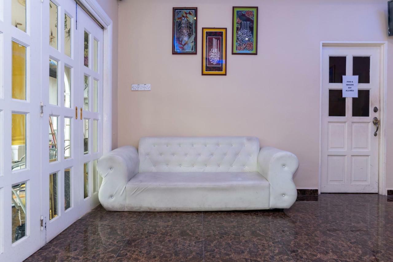 Oyo 1228 R & R Motel Johor Bahru Eksteriør bilde