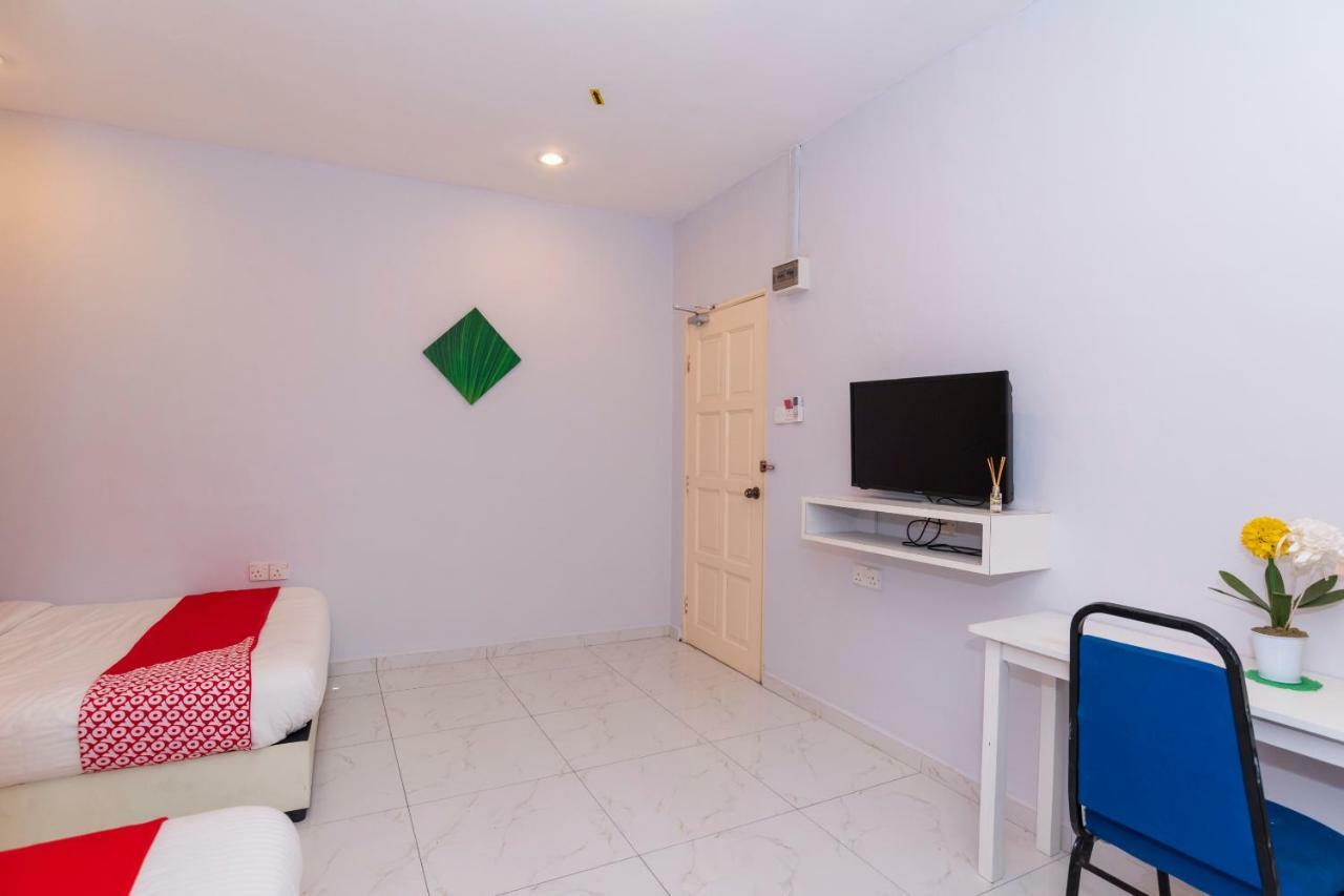 Oyo 1228 R & R Motel Johor Bahru Eksteriør bilde